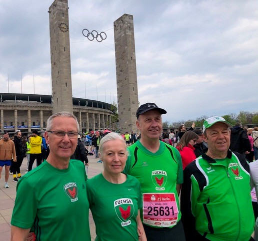 Füchse laufen ins Olympiastadion
